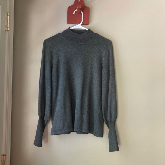 Erin London Grey Soft Lightweight Sweater S - Picture 2 of 6